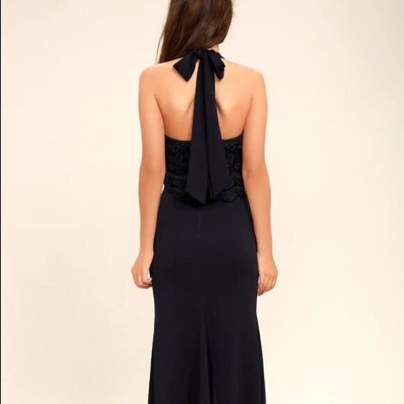 Lulus Sociable Navy Blue Lace Halter Maxi Long Dress Size XS High Neck Formal - Picture 9 of 11